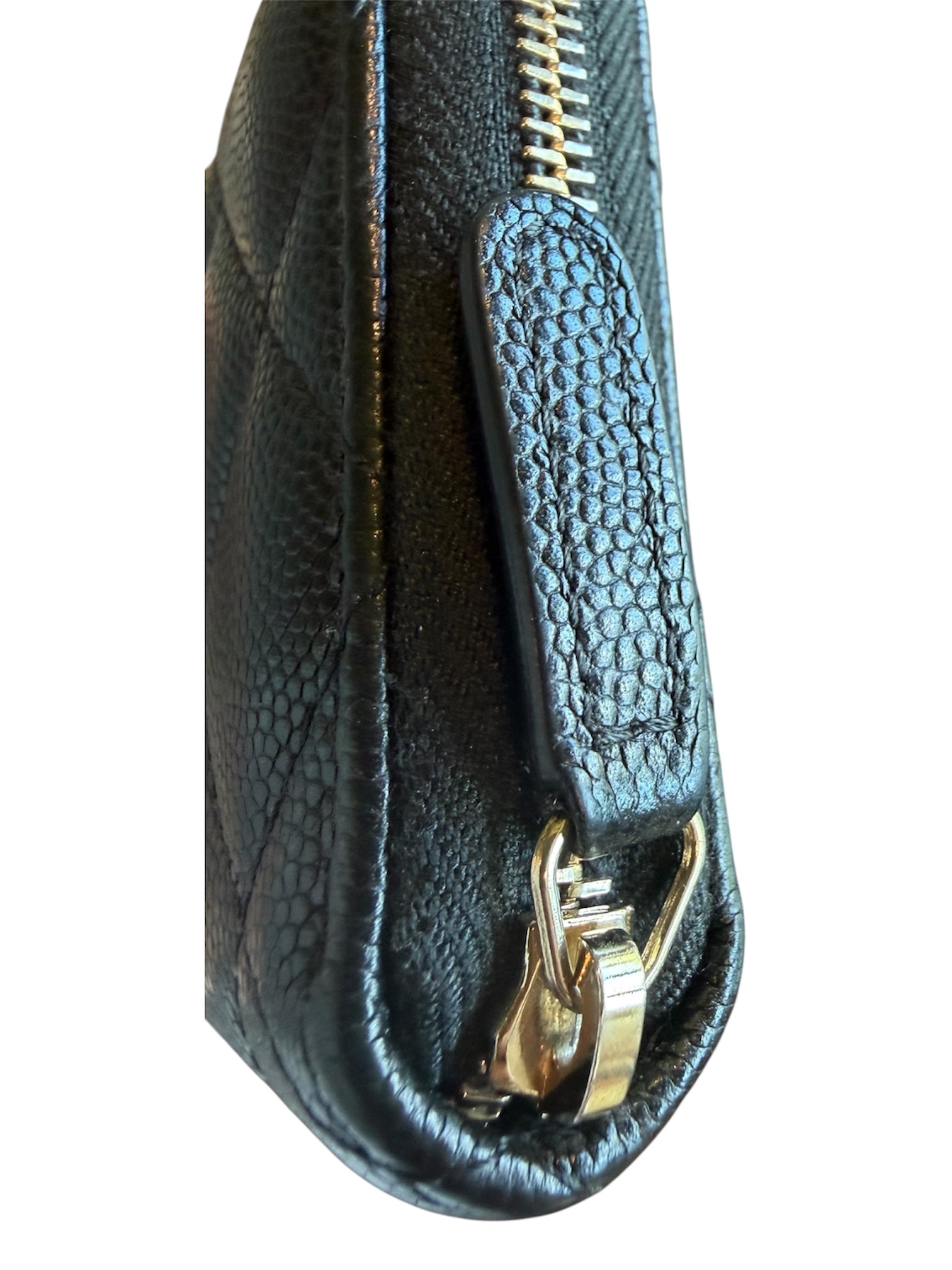 CHANEL Caviar Medium Zip Wallet