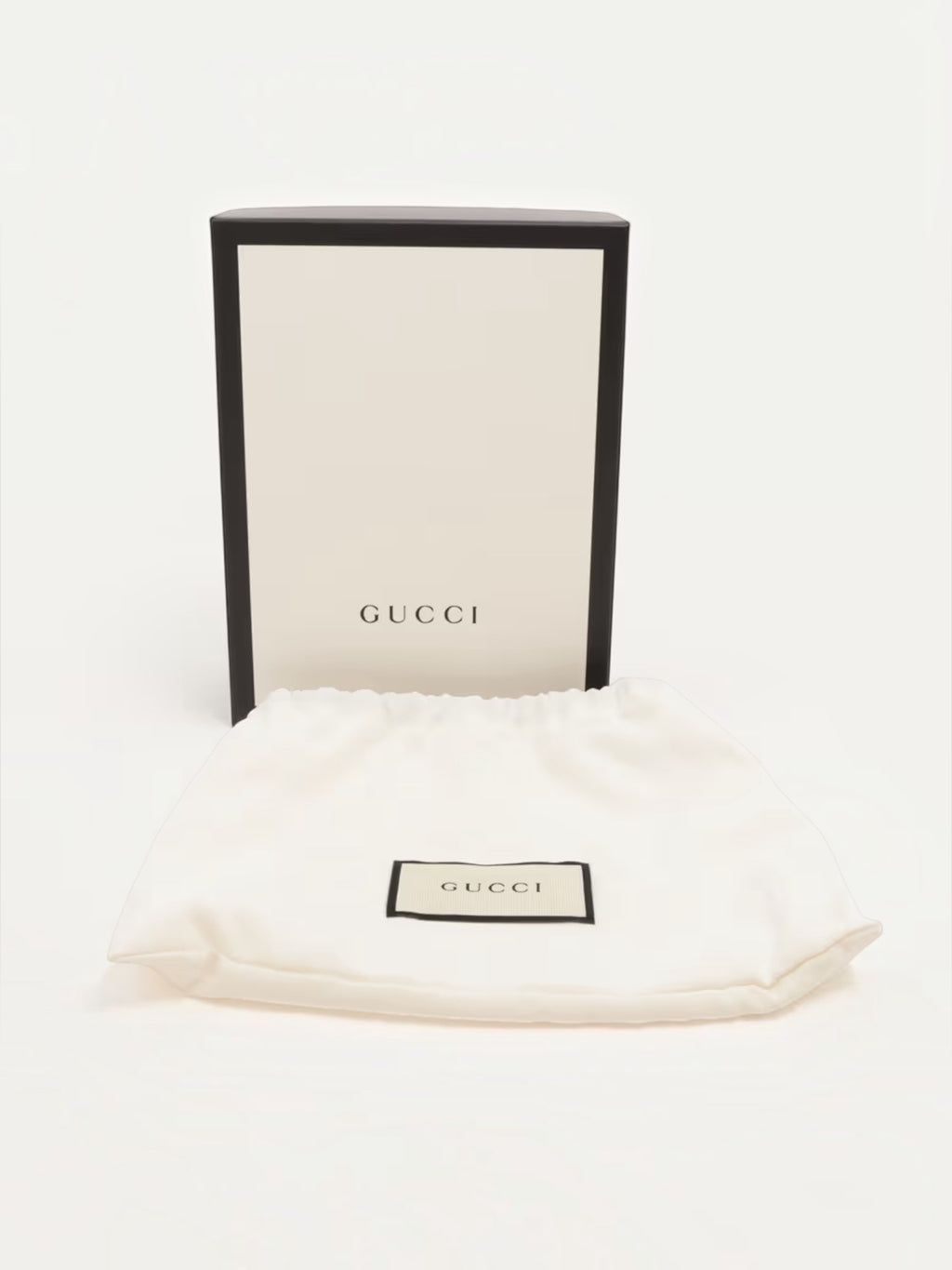 Gucci Matelassé Pearly GG Marmont Cosmetic Case