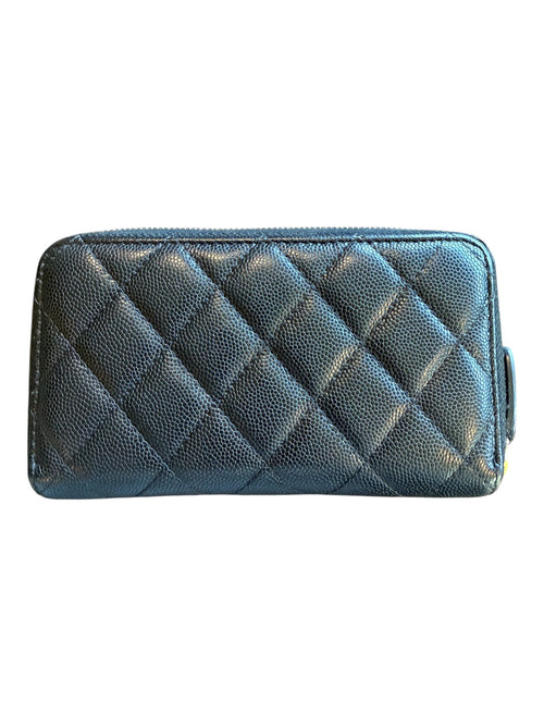 CHANEL Caviar Medium Zip Wallet