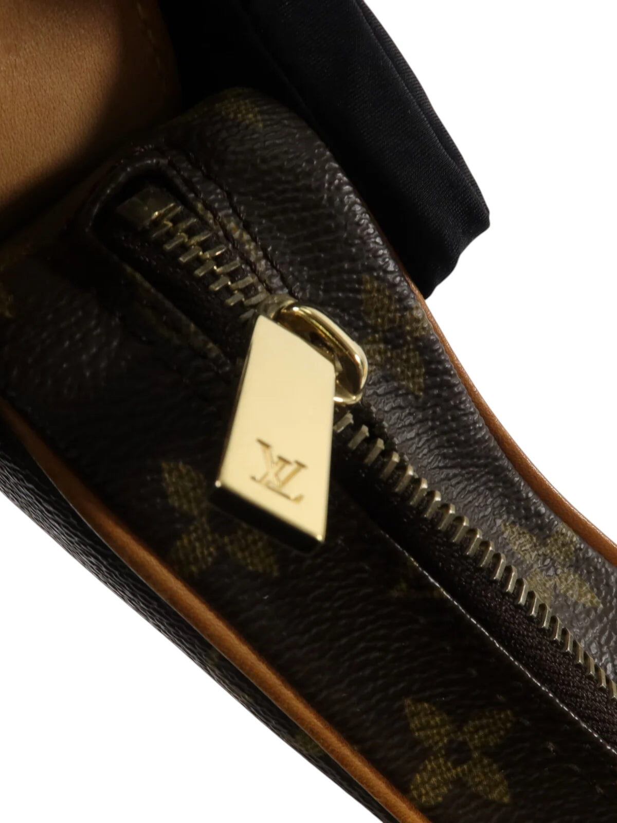 Louis Vuitton Monogram Croissant MM