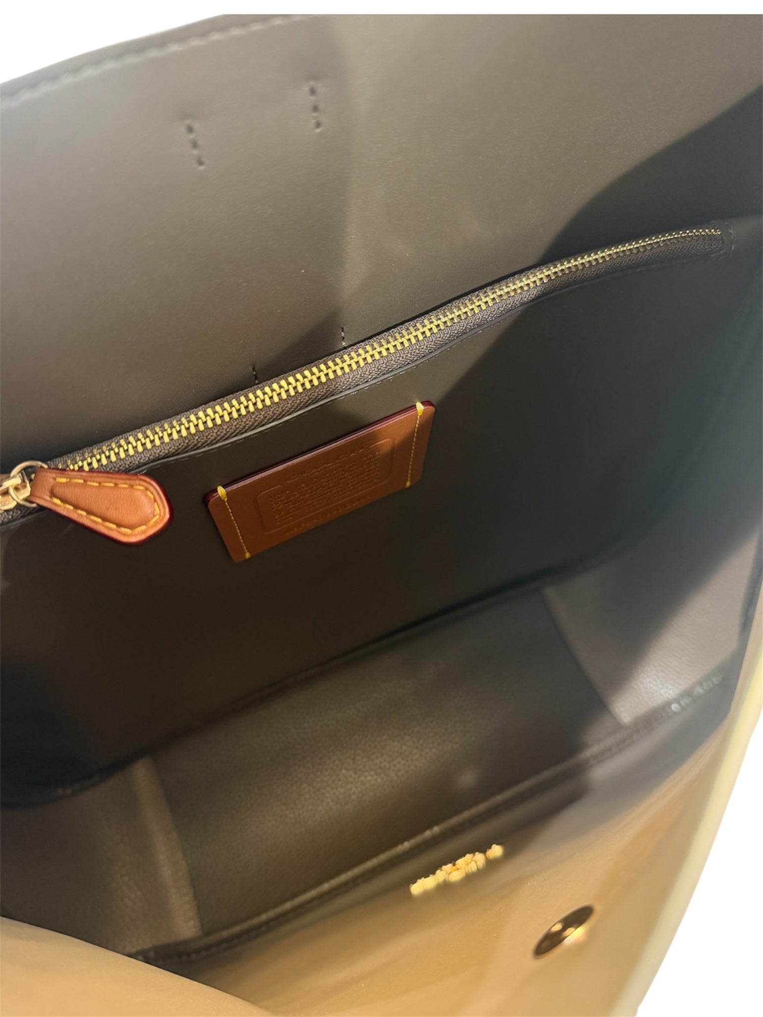 Coach Hadley Large Shoulder Bag