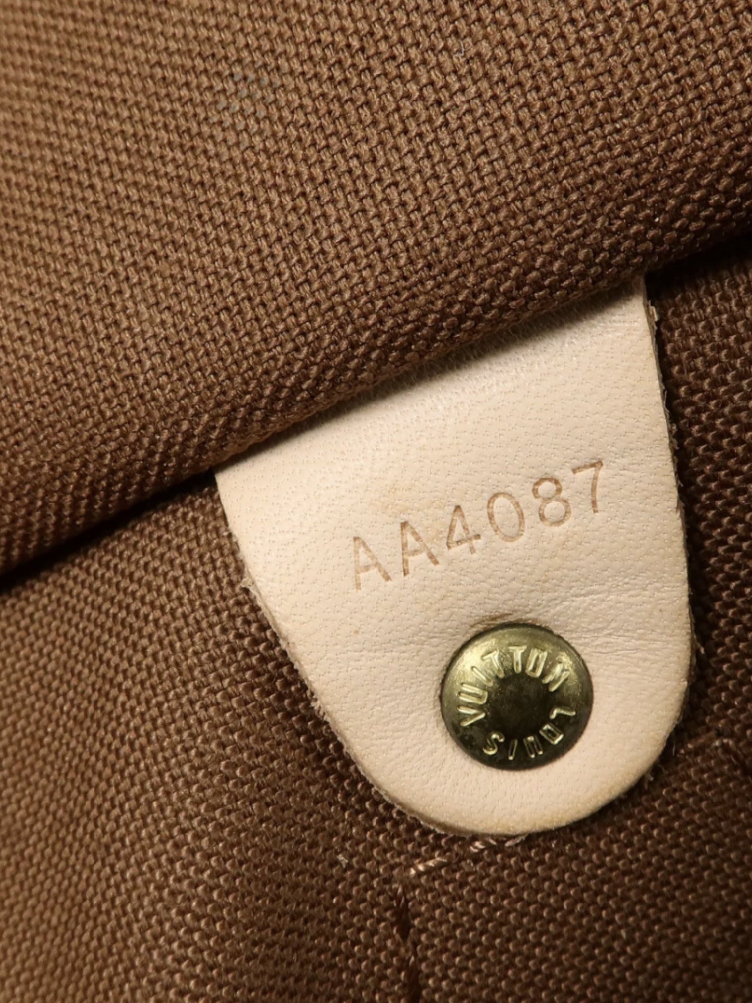 Louis Vuitton Monogram Speedy 35