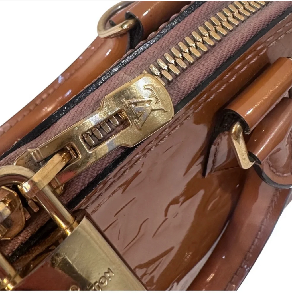 Louis Vuitton Alma BB Vernis Rose Velours